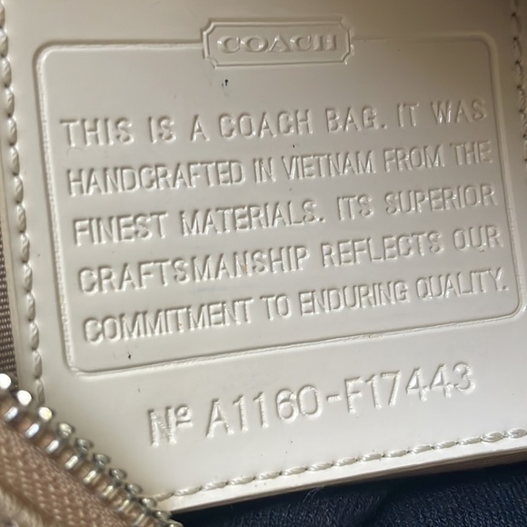 Coach diaper bag - Picture 10 of 10